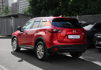 Подержанный автомобиль Mazda CX-5 2016 года (6 фото)