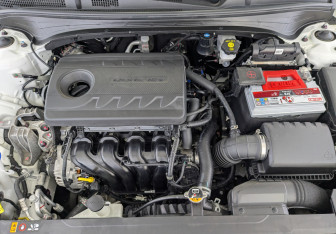 Подержанный автомобиль Kia Cerato Sedan 2019 года (9 фото)