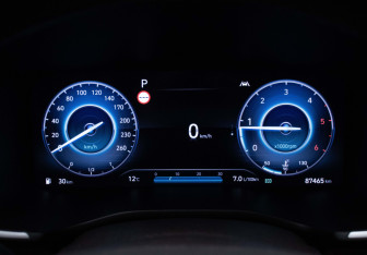 Подержанный автомобиль Hyundai Santa Fe 2021 года (11 фото)