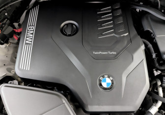 Подержанный автомобиль BMW X3 2021 года (9 фото)