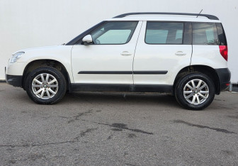 Подержанный автомобиль Skoda Yeti 2011 года (8 фото)