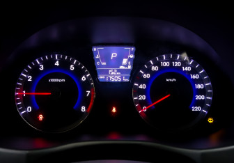 Подержанный автомобиль Hyundai Solaris Sedan 2013 года (13 фото)