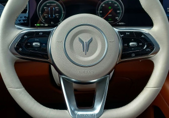 Подержанный автомобиль Voyah Free 2024 года (14 фото)