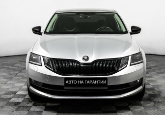 Подержанный автомобиль Skoda Octavia Liftback 2017 года (2 фото)