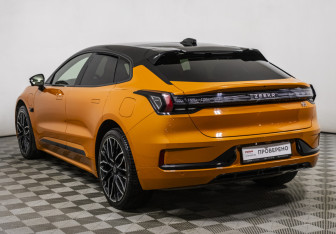 Подержанный автомобиль Zeekr 001 2023 года (7 фото)