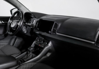 Подержанный автомобиль Skoda Karoq 2021 года (9 фото)