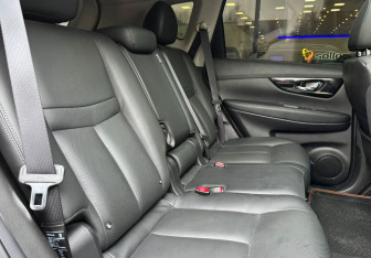 Подержанный автомобиль Nissan X-Trail 2021 года (11 фото)