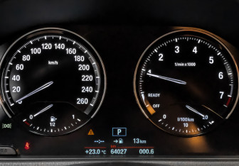Подержанный автомобиль BMW X2 2021 года (16 фото)