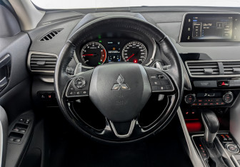 Подержанный автомобиль Mitsubishi Eclipse Cross 2018 года (22 фото)