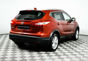 Подержанный автомобиль Nissan Qashqai 2018 года (5 фото)