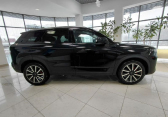 Подержанный автомобиль Jaecoo J7 2023 года (4 фото)