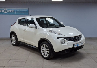 Подержанный автомобиль Nissan Juke 2014 года (3 фото)
