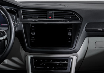 Подержанный автомобиль Volkswagen Tiguan 2020 года (13 фото)