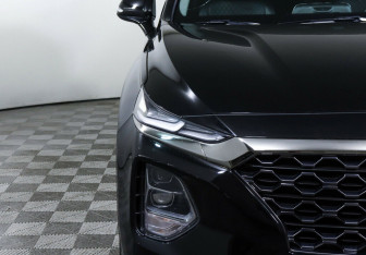 Подержанный автомобиль Hyundai Santa Fe 2019 года (7 фото)