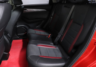 Подержанный автомобиль Haval F7x 2023 года (10 фото)