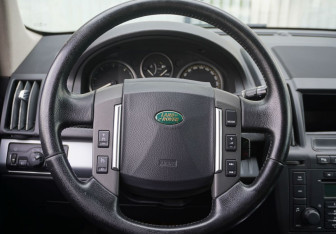 Подержанный автомобиль Land Rover Freelander 2008 года (14 фото)