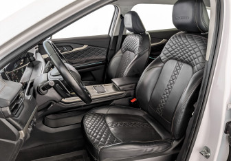 Подержанный автомобиль Exeed TXL 2022 года (20 фото)