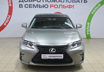 Подержанный автомобиль Lexus ES 2016 года (2 фото)