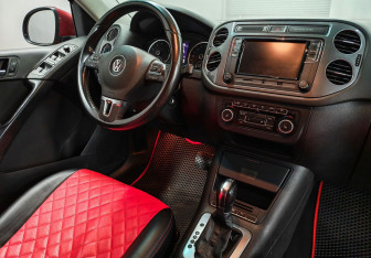 Подержанный автомобиль Volkswagen Tiguan 2013 года (10 фото)
