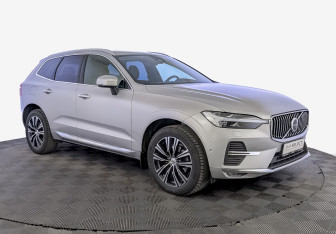 Подержанный автомобиль Volvo XC60 2021 года (3 фото)