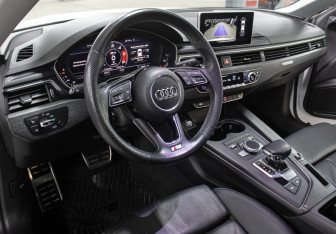 Подержанный автомобиль Audi A5 Liftback 2017 года (16 фото)