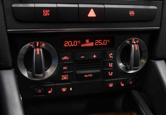 Подержанный автомобиль Audi A3 Hatchback 2009 года (20 фото)