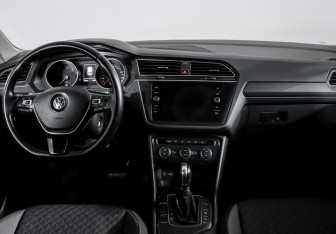 Подержанный автомобиль Volkswagen Tiguan 2018 года (12 фото)