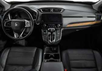 Подержанный автомобиль Honda CR-V 2017 года (7 фото)