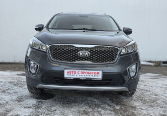 Подержанный автомобиль Kia Sorento 2017 года (2 фото)