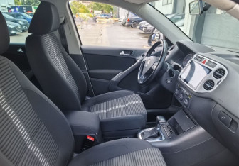 Подержанный автомобиль Volkswagen Tiguan 2009 года (12 фото)