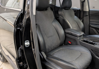 Подержанный автомобиль Москвич 3 2023 года (23 фото)