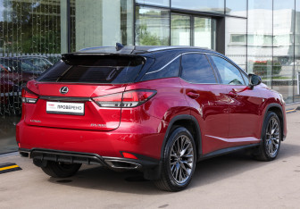 Подержанный автомобиль Lexus RX 2020 года (5 фото)