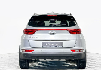 Подержанный автомобиль Kia Sportage 2016 года (6 фото)