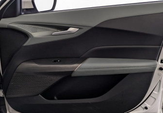 Подержанный автомобиль Changan Lamore 2023 года (24 фото)