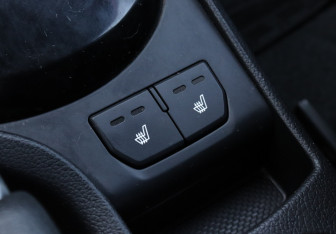 Подержанный автомобиль Kia Rio Sedan 2011 года (12 фото)