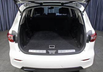 Подержанный автомобиль Infiniti QX60 2014 года (10 фото)