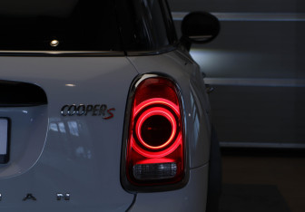 Подержанный автомобиль MINI Countryman 2017 года (29 фото)