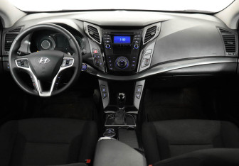 Подержанный автомобиль Hyundai i40 Wagon 2013 года (7 фото)