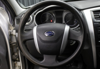 Подержанный автомобиль Datsun on-DO 2017 года (17 фото)
