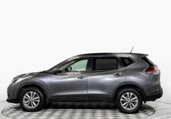 Подержанный автомобиль Nissan X-Trail 2016 года (6 фото)