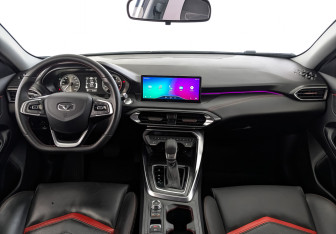 Подержанный автомобиль Kaiyi E5 2023 года (13 фото)