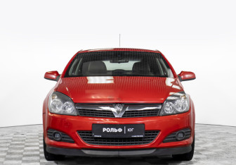 Подержанный автомобиль Opel Astra Hatchback 2008 года (2 фото)