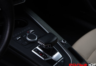 Подержанный автомобиль Audi A5 Coupe 2018 года (15 фото)