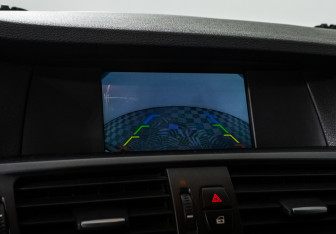 Подержанный автомобиль BMW X3 2013 года (15 фото)