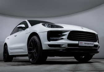 Подержанный автомобиль Porsche Macan 2019 года (18 фото)