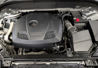 Подержанный автомобиль Volvo XC60 2021 года (9 фото)