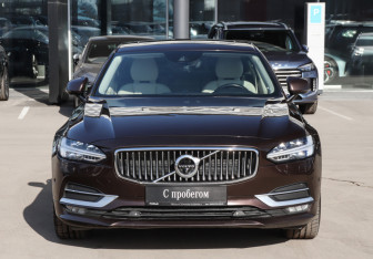 Подержанный автомобиль Volvo S90 2017 года (2 фото)