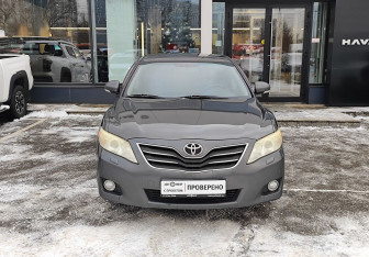 Подержанный автомобиль Toyota Camry Sedan 2011 года (2 фото)