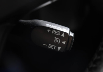 Подержанный автомобиль Toyota Camry Sedan 2017 года (15 фото)