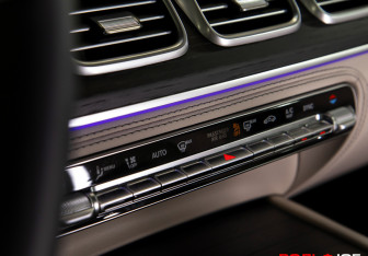 Подержанный автомобиль Mercedes-Benz GLE 2025 года (27 фото)